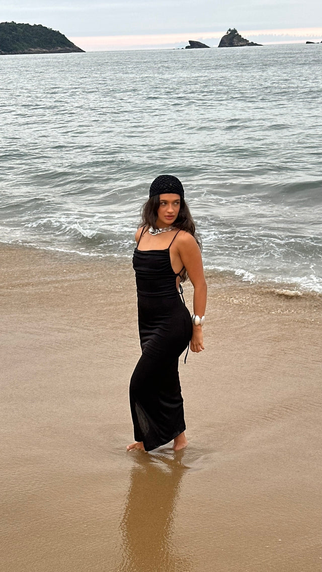 VESTIDO MIDI GAYA PRETO